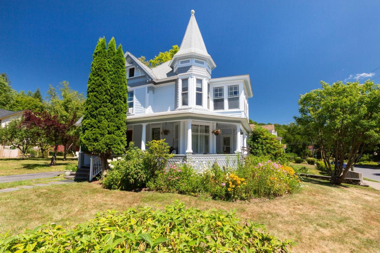 Streamside Victorian Villa Margaretville Eksteriør bilde